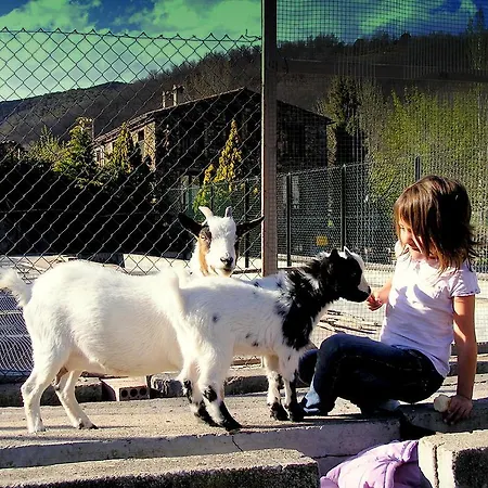 La Fabrica Farm stay *